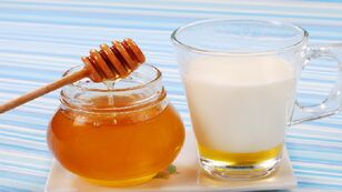 Mleko i miód do podlewania leczniczego